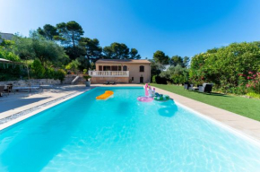 Villa provençale Peical